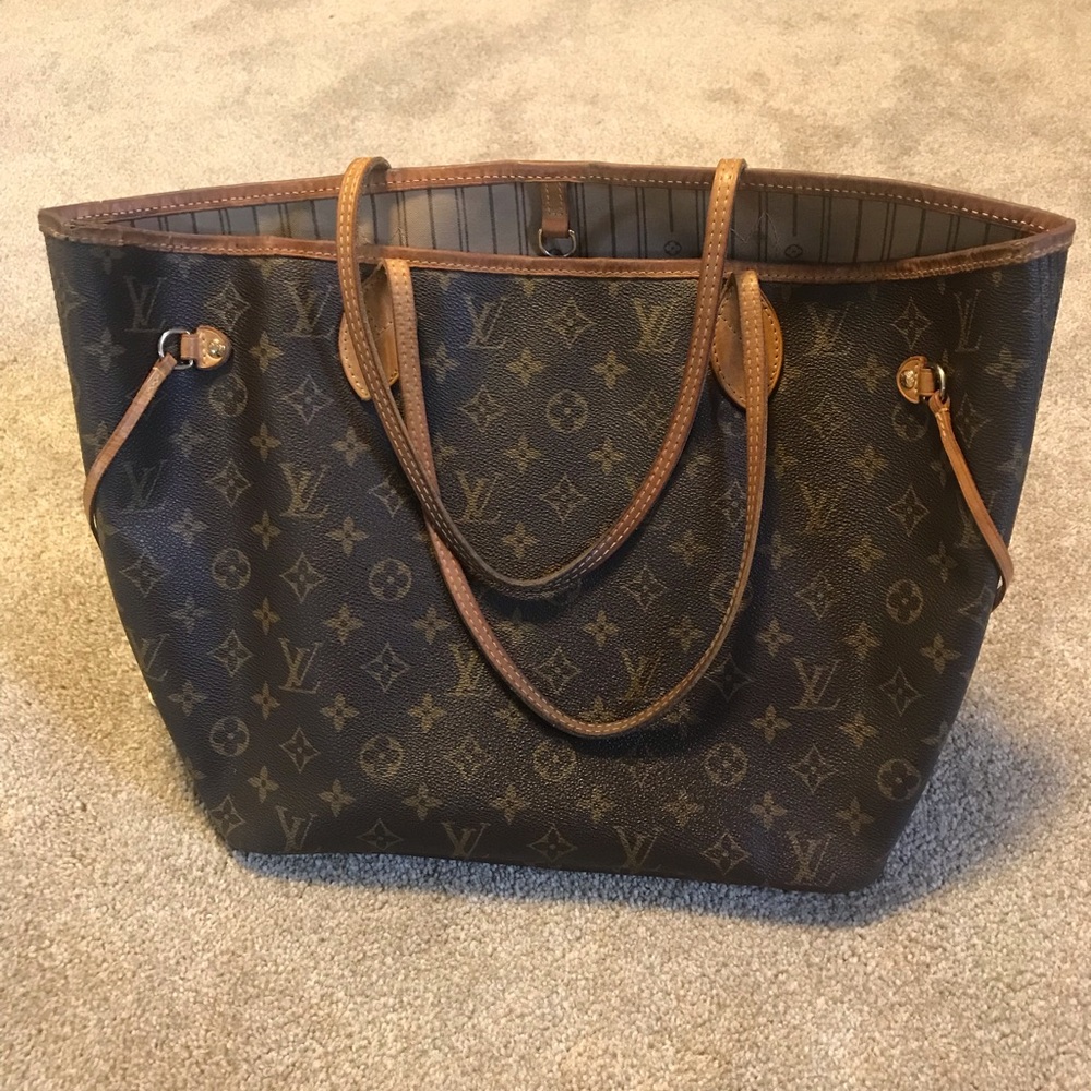SOLD !!! Authentic Louie Vuitton MM